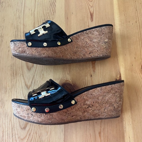 Tory Burch Patti Wedge (black patent leather) Size 9 - Picture 5 of 15